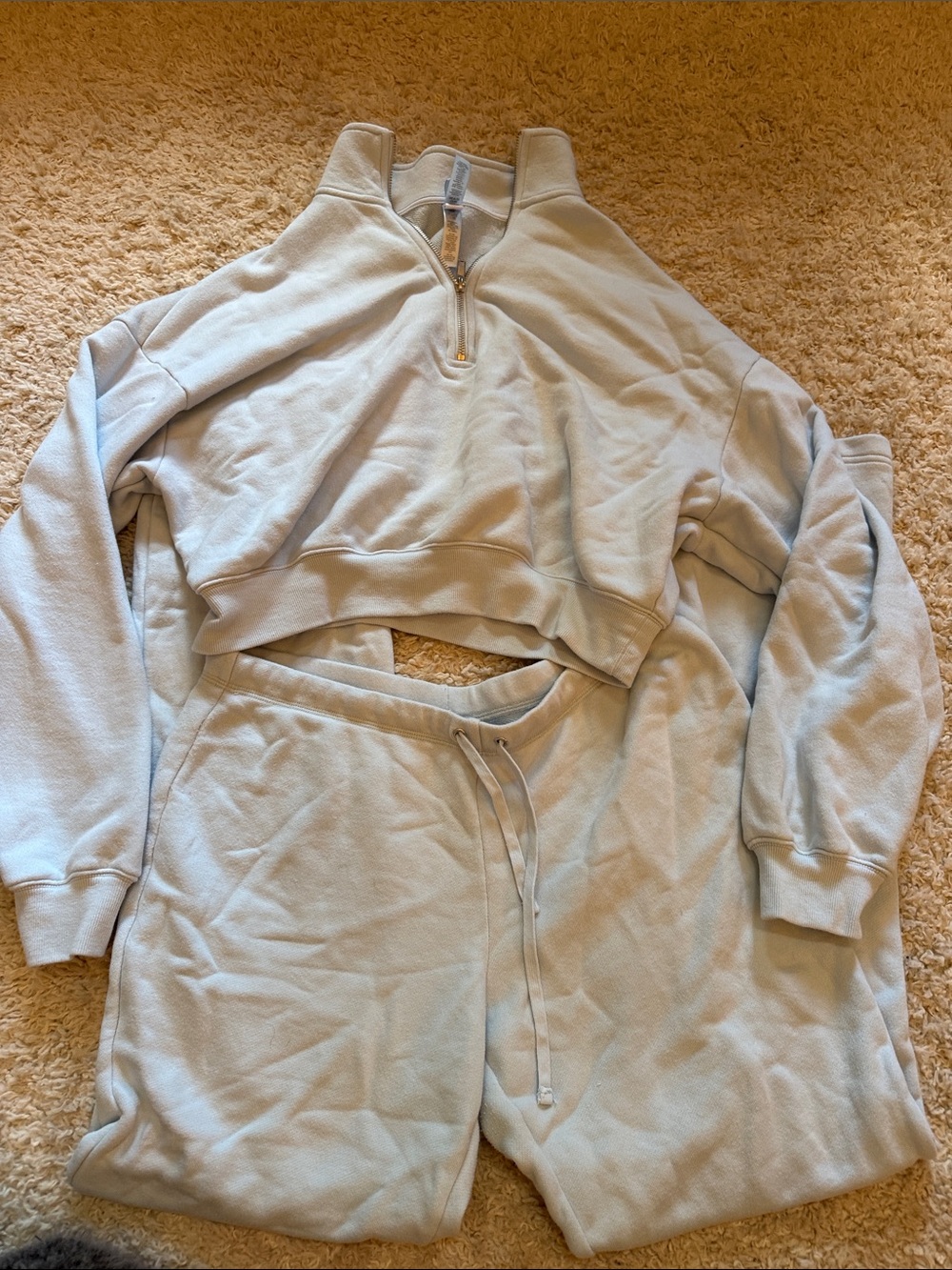 SKIMS Cropped Quarter-Zip Sweatshirt & Jogger Set - Light Blue